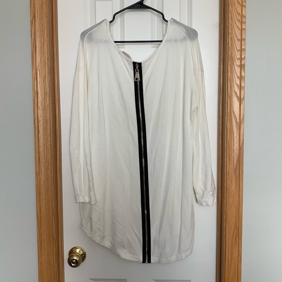 Soft Surroundings Marguiles Sweater Size Medium - Picture 6 of 8